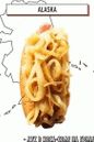 хот дог са прженим луком укисељеним у Цоца-Цоли