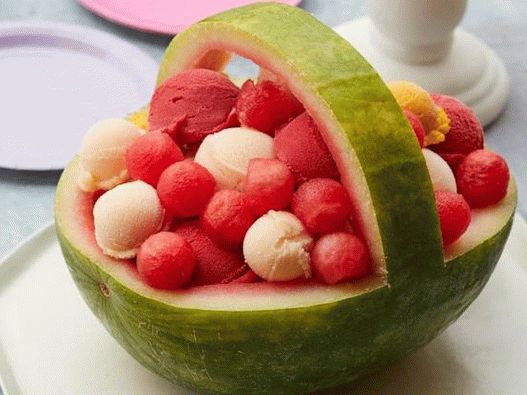 Фото корпа лубенице са сорбетом