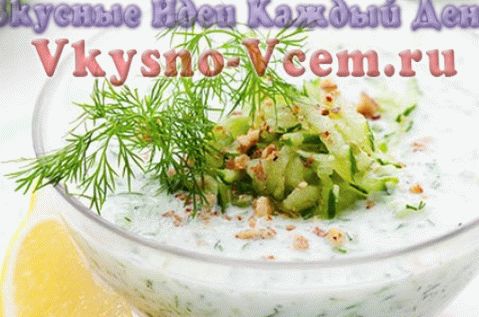 хладна супа са краставцима
