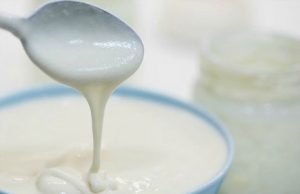 Јогурт у произвођачу јогурта