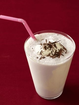 Фото коктел од кикирики-грожђа