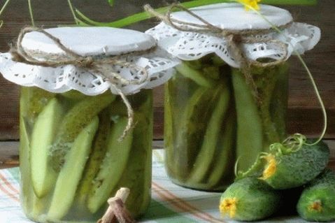 Конзерве краставца у конзерви