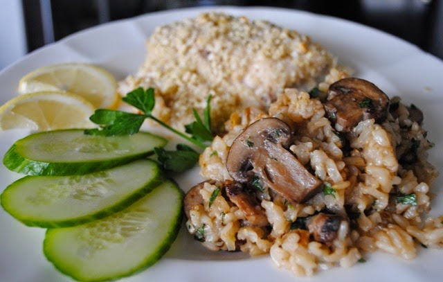 Смеђи пиринач са печуркама