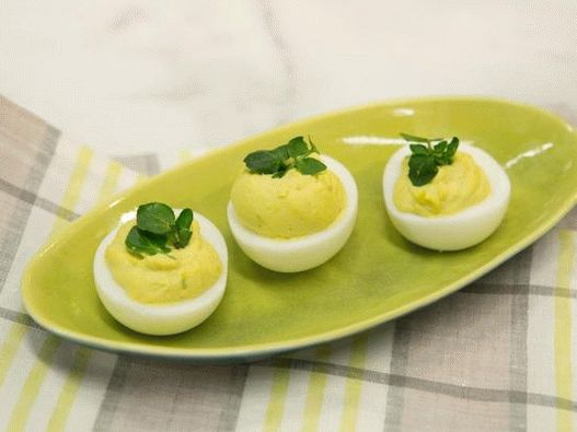 Фотографија посуђа - Ђавола јаја са авокадом