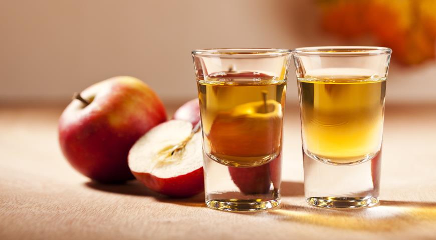 Мед и јабучно вино