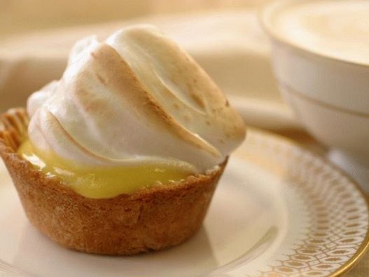 Цупцакес са лимунским Курдом и Мерингуеом