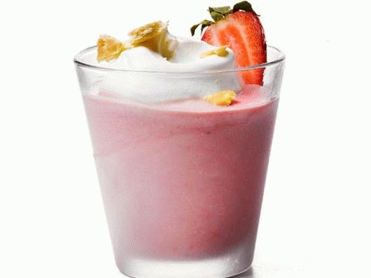 Фотографија - сладоледни коктел од јагоде