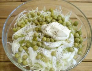 Снежно бела салата