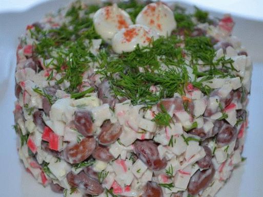 Фото салата са пасуљом и раковима