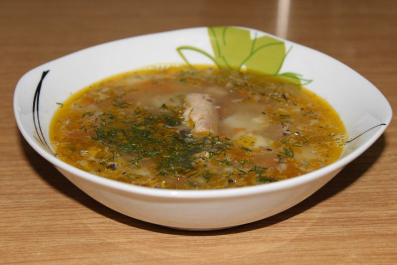 Купусна супа са лососом у конзерви