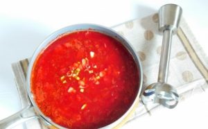 Парадајз супа од цвекле