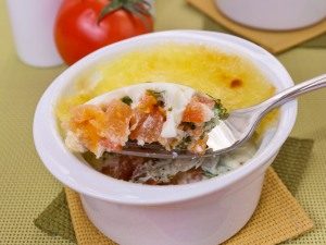 Пржена јаја са моцарелом
