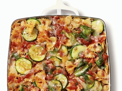 Паста са печеном фарфељом са фризом и тиквицама