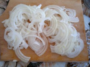 Пржени пиринач с луком